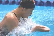 中国获奥运会女子4×100米混合泳接力第八，齐晖在比赛中