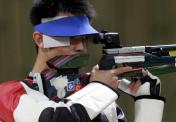 中国选手朱启南获得男子10米气步枪冠军