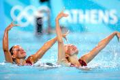 雅典奥运会花样游泳双人自由自选动作决赛 俄罗斯选手夺冠