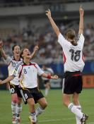 2007女足世界杯1/4赛  德国半场1比0领先于朝鲜