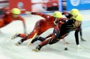 全运会男子短道速滑1500米半决赛 隋宝库晋级李野遭淘汰