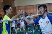 中国香港羽球青运选手在福州与当地选手互动