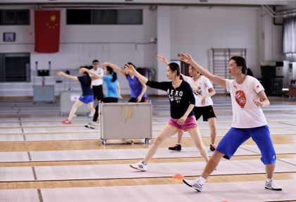 中国女子重剑队向里约奥运会金牌发起冲击