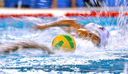 第十三届全运会女子水球半决赛  上海队进入决赛