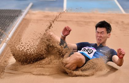 黄常洲夺全运会男子跳远冠军