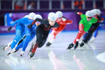 郭丹李丹双双晋级平昌冬奥会速度滑冰女子集体出发决赛