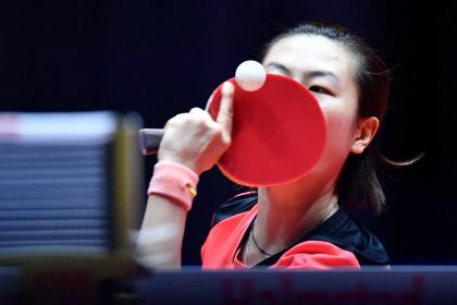 第54届世乒赛团体赛女团 A组首轮中国队3比0胜印度队