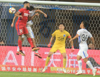 2018赛季中超联赛第23轮 广州富力1比1平重庆斯威