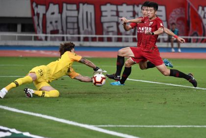 2019赛季中超联赛第18轮 上海上港3比0胜河北华夏