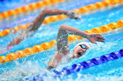 第十八届游泳世锦赛女子200米自由泳预赛 中国两位选手晋级半决赛
