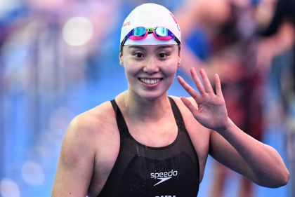 第十八届游泳世锦赛女子50米仰泳预赛 傅园慧头名晋级