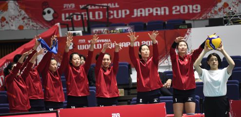 女排世界杯第二阶段 中国3比0击败肯尼亚取八连胜