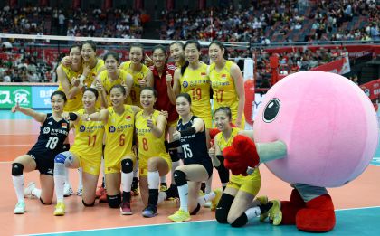 2019女排世界杯  中国队3比0胜塞尔维亚队锁定冠军