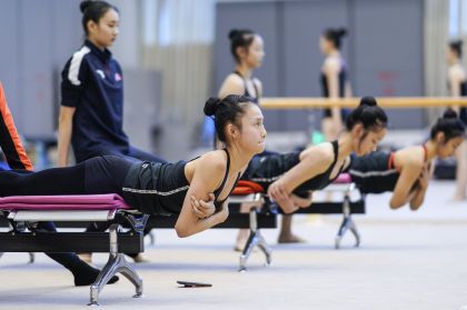 中国艺术体操队进行二次体能测验