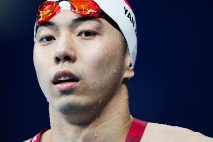 东京奥运会男子100米蛙泳半决赛 闫子贝晋级决赛