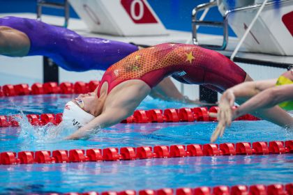 东京奥运会游泳女子100米仰泳半决赛 彭旭玮无缘决赛
