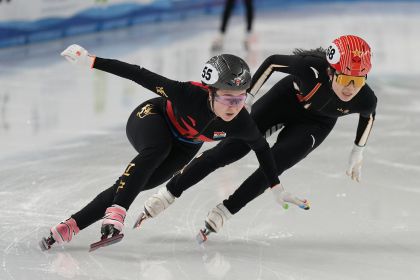 第十四届全国冬季运动会短道速滑女子1000米决赛 赵元微夺冠