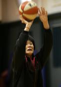 马赫为中国女篮上第一节课
