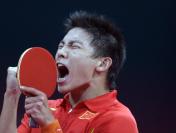 中国队获多哈亚运会乒乓球男团金牌