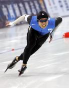亚冬会速度滑冰男子500米 韩国队李康爽夺冠