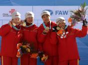 亚冬会冬季两项女子4X6公里接力赛 中国队夺冠