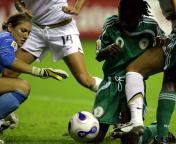 2007女足世界杯B组第三轮  美国1比0胜对手晋级八强