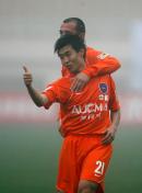 2009中超联赛第五轮 青岛2比1逆转胜成都