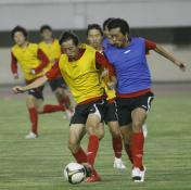 河南建业备战中超