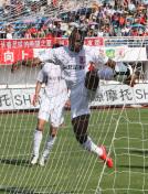中超足球第十四轮比赛  长春2比0胜杭州