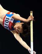 十一运会田径女子撑竿跳搞决赛 安徽吴莎获得冠军