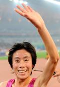 十一运会田径女子10000米 白雪夺冠