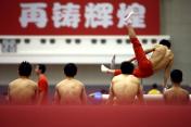 中国体操队冬训如火如荼