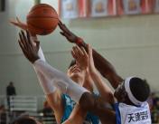 CBA联赛第十六轮    天津90比91负福建