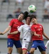 东亚杯女足赛首轮 朝鲜队2比1逆转韩国队