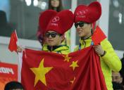 索契冬奥会速滑花絮 中国代表团现场助威