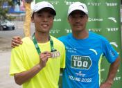 陈盆滨“挑战100”第八站结束 马拉松教练牛超全程陪跑