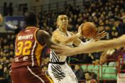 15-16CBA季后赛次轮 辽宁衡润138比108胜浙江稠州