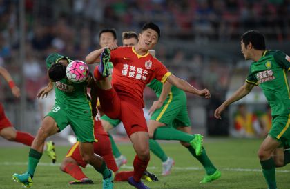 中超联赛第十二轮  北京国安2比0胜长春亚泰
