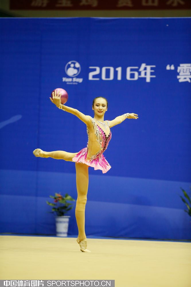 推出智能训练设备引现场热议