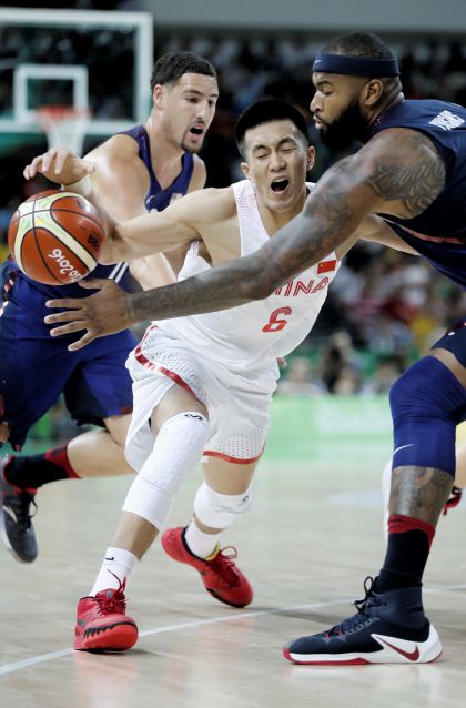 里约奥运会男篮首场比赛  中国队62比119不敌美国队