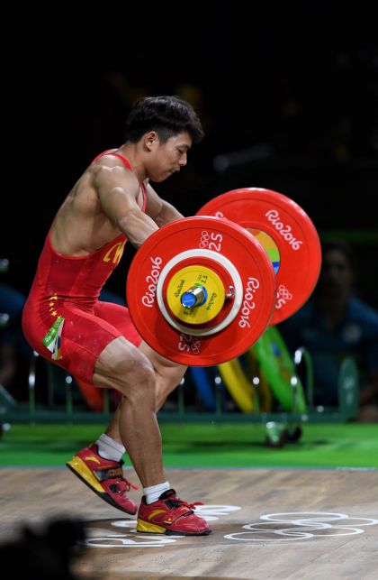 奥运举重男子62公斤级 谌利军退赛