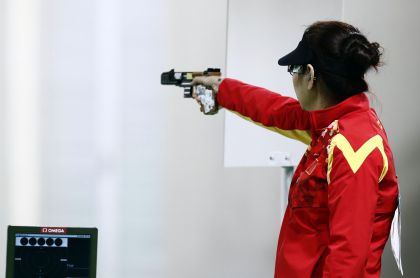 奥运会女子25米运动手枪决赛 中国新秀张靖婧憾失奖牌