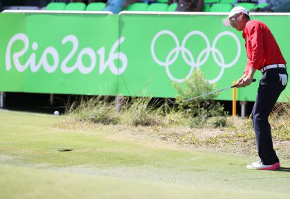 奥运会高尔夫球男子个人第三轮 中国选手李昊桐平标准杆完赛