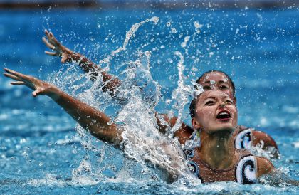 里约奥运会花样游泳女子双人  中国选手黄雪辰孙文雁获得银牌
