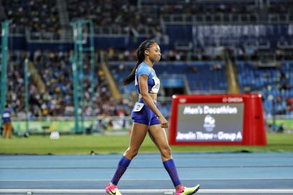 里约奥运田径女子4x100米接力补赛 美国队晋级中国遭淘汰