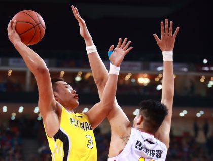 2017CBA全明星星锐赛 南区队82比81险胜北区队