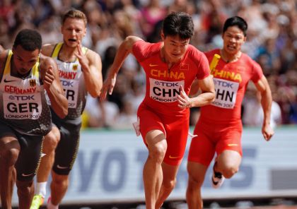 世界田径锦标赛4X100预赛  中国男队进入决赛女队失利