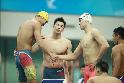 第十三届全运会男子4×100米自由泳接力决赛  孙杨所在队获亚军