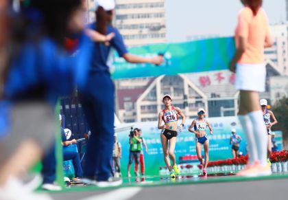 第十三届全运会田径女子20公里竞走  杨家玉获得冠军