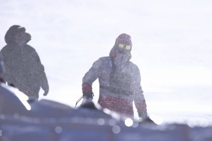 平昌冬奥会高山滑雪项目女子大回转比赛推迟 志愿者自娱自乐